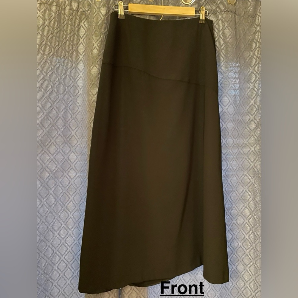 George- Full Length Back Lined Skirt
Size 10
Good Cond
Back Zipper
